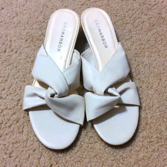 Sag Harbor Shoes - White Sag Harbor slip-ons